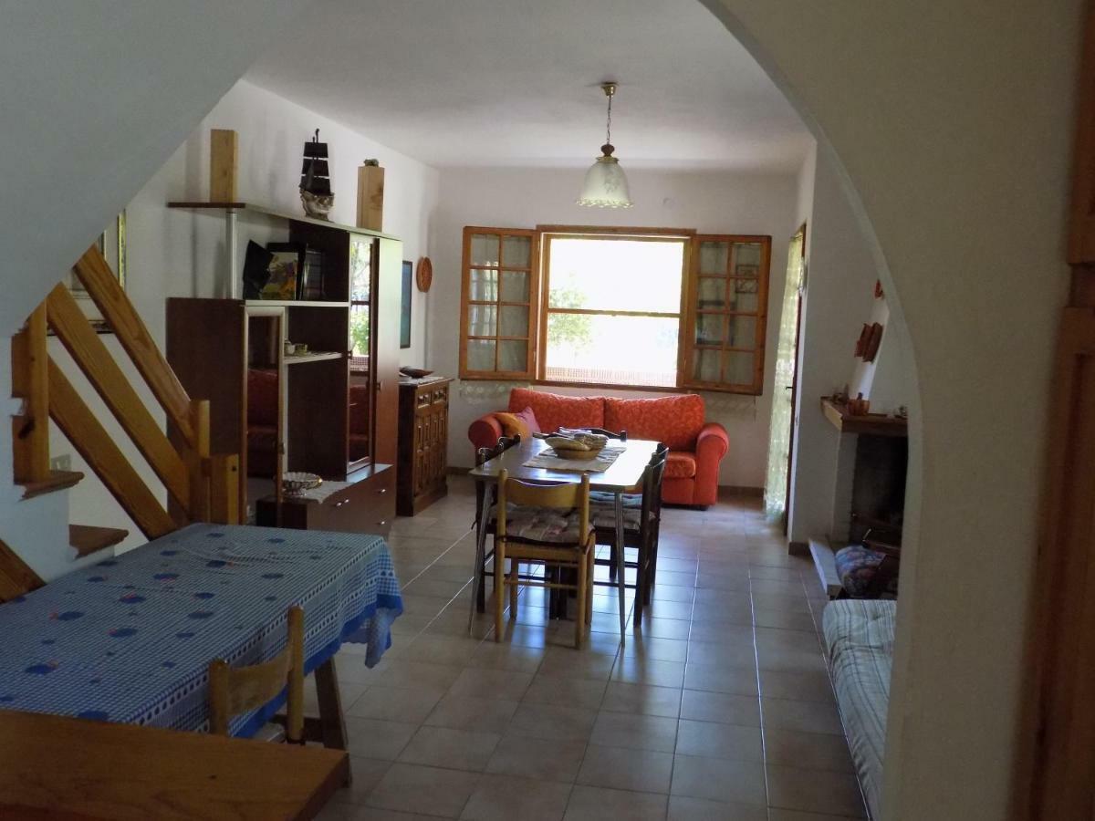 Casa Vacanze Gardenia Solanas  Buitenkant foto