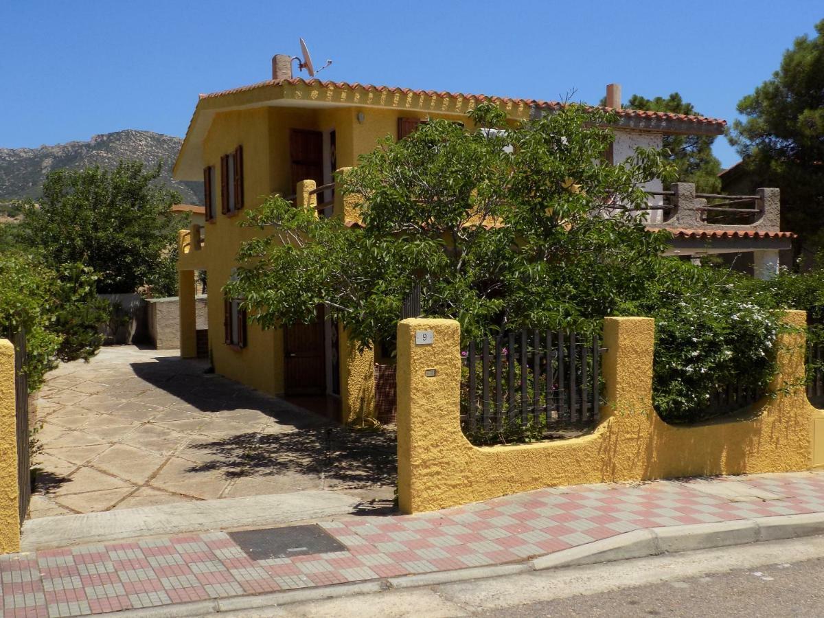 Casa Vacanze Gardenia Solanas  Buitenkant foto